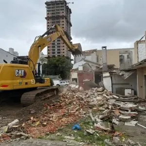 Itapema inicia obras da Quarta Avenida em Meia Praia  