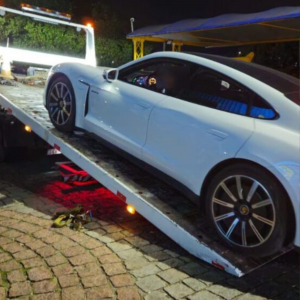  Fiscalizações de trânsito em Balneário Camboriú apreendem dois veículos Porsche  