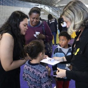 Feira de Saúde Mental reúne comunidade e autoridades em Governador Celso Ramos  