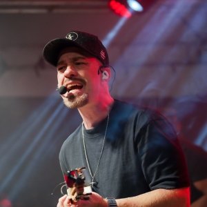 VIU AS FOTOS? Dá um clique e veja o que rolou no pagode do Quinteto SA no Refúgio em Tijucas