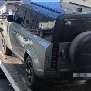 Veículo com mais de R$ 25 mil em débitos é removido ao pátio municipal