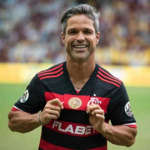 Ex-jogador do Flamengo fará palestra em Tijucas na celebração dos 20 anos da Feras Academia