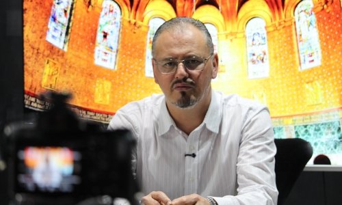 Renove sua fé e encontre força nas mensagens e orações do Padre Elizandro, ao vivo nesta tarde