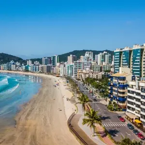 Itapema avança projeto de alargamento da faixa de areia