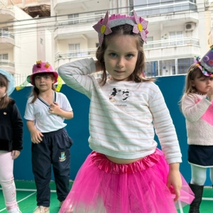 Semana da Criança transforma escolas em espaços de alegria e fantasia  