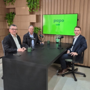 Sicredi celebra 17 anos de história com foco em proximidade e podcast com diretores