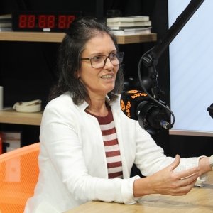 Conversas que cuidam: Estela Ribeiro fala sobre bem-estar infantil no podcast de hoje