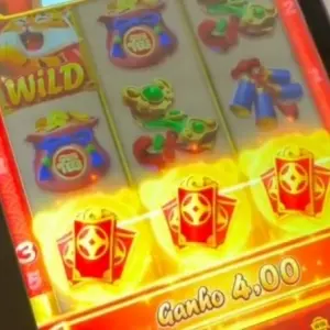 Dinheiro de formatura teria sido desviado para apostas online