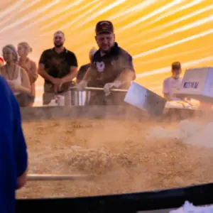 Festival do Camarão de Porto Belo reúne mais de 165 mil pessoas