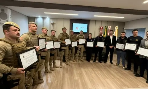 Câmara homenageia forças de segurança e serviço aeromédico do SAMU