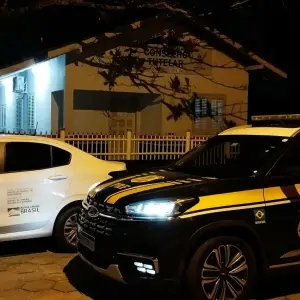 Criança de 8 anos é resgatada pela PRF após caminhar sozinha pela BR-101 
