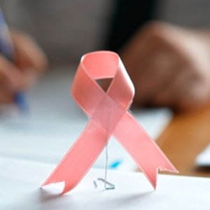 Outubro Rosa reforça importância da prevenção e do diagnóstico precoce do câncer de mama