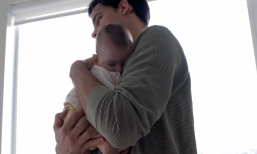 Ampliação da licença-paternidade é aprovada; entenda 