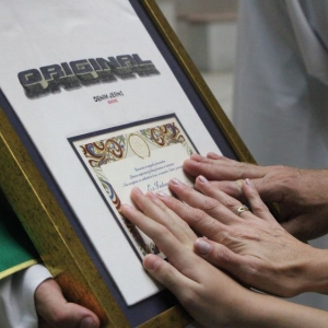 Relíquias de São Carlo Acutis emocionam fiéis durante fim de semana de fé e juventude  