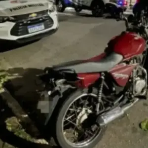 Motociclista tenta fugir de abordagem e acaba detido após perseguição