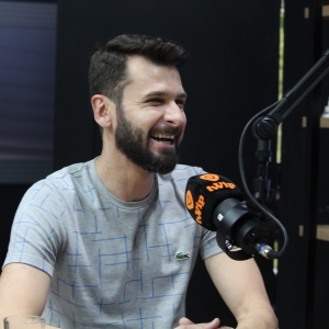 Primeiro Clic Podcast recebe o terapeuta Jhonata Pedro para um bate-papo sobre propósito e superação