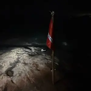 Homem desaparece após se afogar no costão da Praia da Ilhota