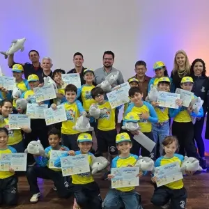 Projeto Golfinho forma 500 alunos da Rede Municipal de Porto Belo