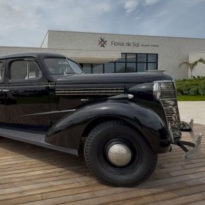 Flores de Sal recebe três eventos simultâneos com exposição de carros antigos, gastronomia e ação solidária