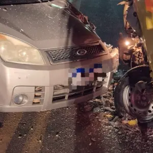 Colisão frontal entre dois carros na SC-410 mobiliza equipes de emergência 