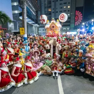 Parecia réveillon! Multidão acompanha abertura do Viva o Natal BC