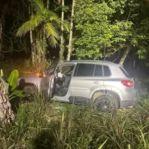 Colisão deixa passageiro gravemente ferido em Canelinha