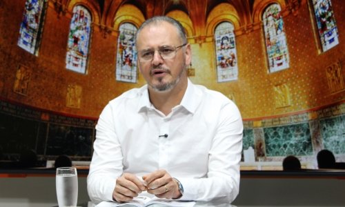 Padre Elizandro traz mensagem de fé no programa desta segunda-feira, 17 de novembro