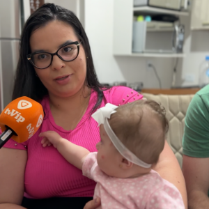 Família corre contra o tempo para tratar assimetria craniana severa em bebê de 6 meses