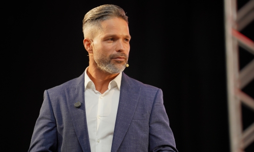 VÍDEO | Feras Academia comemora 20 anos com palestra de Diego Ribas em Tijucas