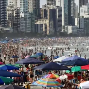 Feriado deve impulsionar turismo e lotar hotéis em Balneário Camboriú