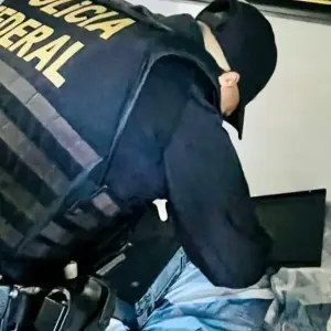 PF realiza operação em cinco cidades de SC contra crimes sexuais virtuais envolvendo menores