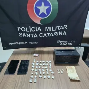 Furto em comércio leva PM a flagrar receptação e tráfico de drogas em Tijucas