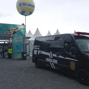 Delegacia móvel reforça segurança no Mundial de Vôlei de Praia em Itapema