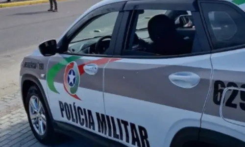 Homem se entrega à polícia após furtar motocicleta do empregador em Tijucas