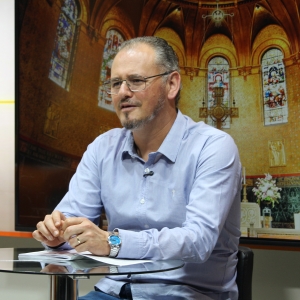 Padre Elizandro traz uma palavra de fé para reacender a esperança e fortalecer o início da sua semana