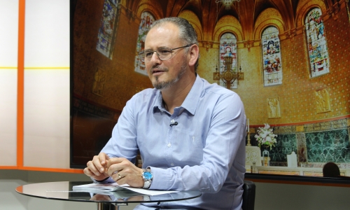 Padre Elizandro traz uma palavra de fé para reacender a esperança e fortalecer o início da sua semana