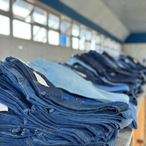 Mega Feirão do Jeans começa nesta sexta, em Tijucas, com preços de fábrica