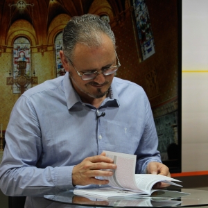 Padre Elizandro compartilha palavras que alimentam a fé e iluminam a caminhada diária