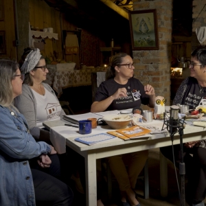 Podcast resgata identidade cultural e histórias de Bombinhas