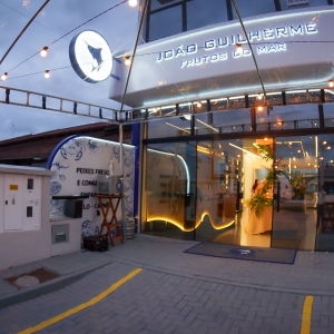 VÍDEO | Inauguração da João Guilherme Frutos do Mar é prestigiada pela comunidade