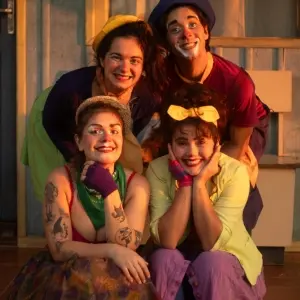 Cia de teatro celebra 10 anos com agenda especial no Vale do Rio Tijucas