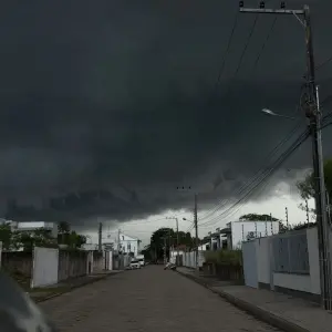 Tijucas suspende aulas nesta terça-feira devido a alerta de chuva intensa