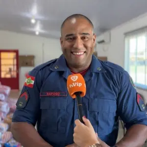 Bombeiro Noel inicia rota solidária para crianças carentes da região