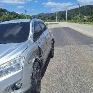 Colisão entre carro e motocicleta deixa um morto na SC-108