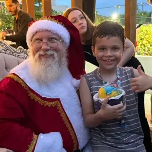 VÍDEO | Evento natalino reúne mais de 400 crianças em celebração comunitária