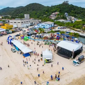 Abertura de Verão marca início da temporada em praia da região