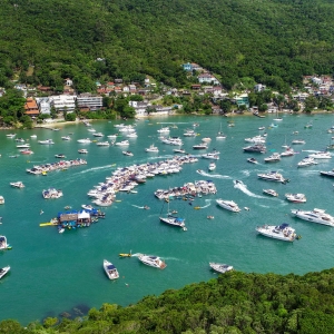 Caixa D’Aço tem datas esgotadas e presença de artistas confirmados para o verão