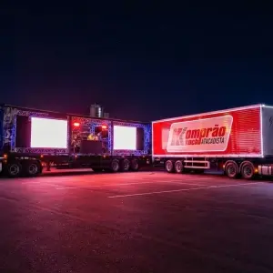 VÍDEO | Komprão leva Carreta de Verão a cidade da região com shows gratuitos