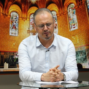 Padre Elizandro traz uma palavra de fé para reacender a esperança e fortalecer o início da sua semana