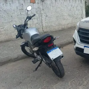 Motocicleta furtada é recuperada no Centro de Tijucas